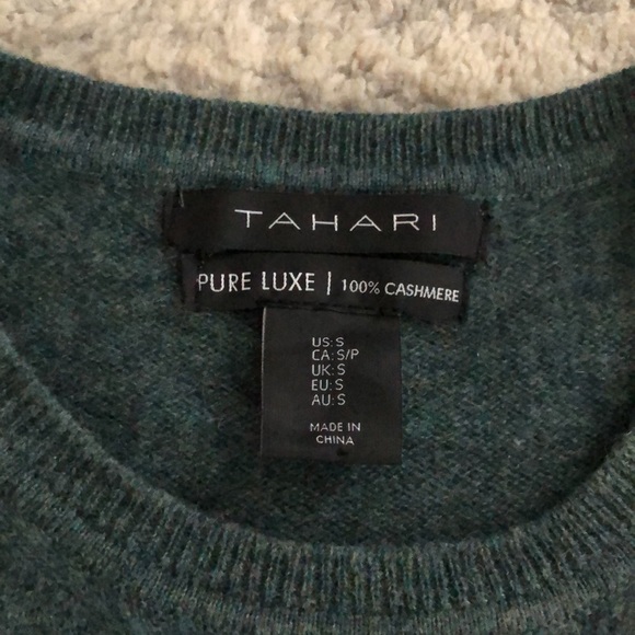 Cashmere sweater. So soft! - Picture 2 of 2